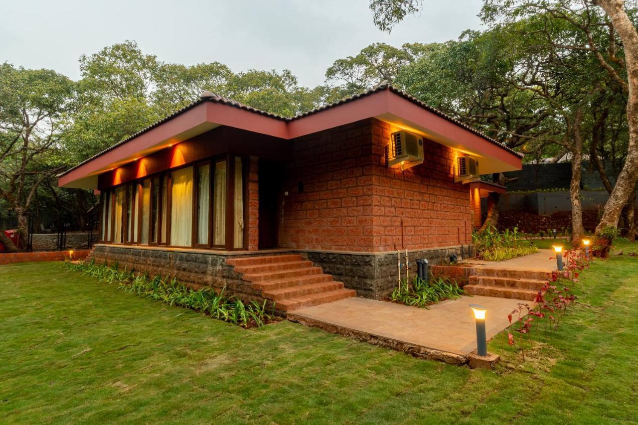 R R Heritage Resort Mahābaleshwar Exterior foto